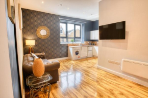 Suite 1 - Class Apartment With King Sized Bed